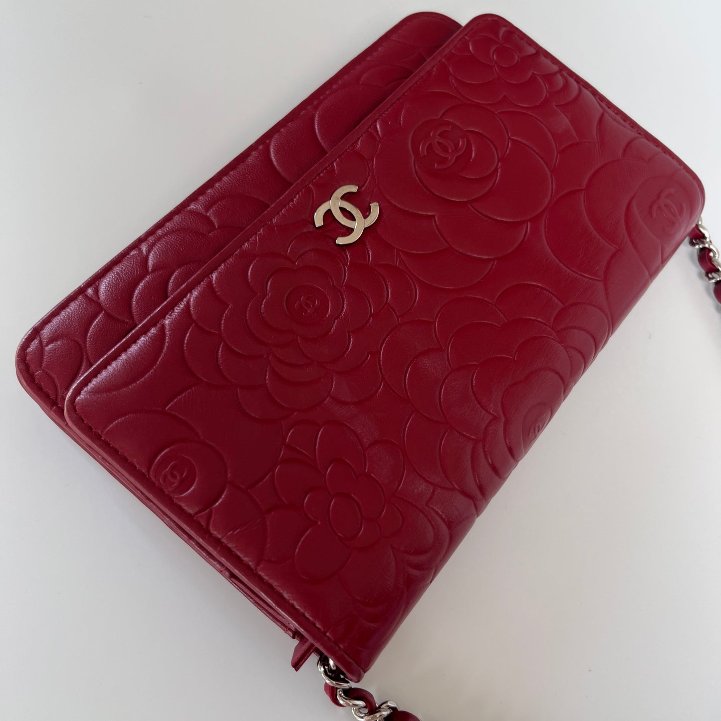 Chanel Red Camellia Lambskin Wallet On Chain