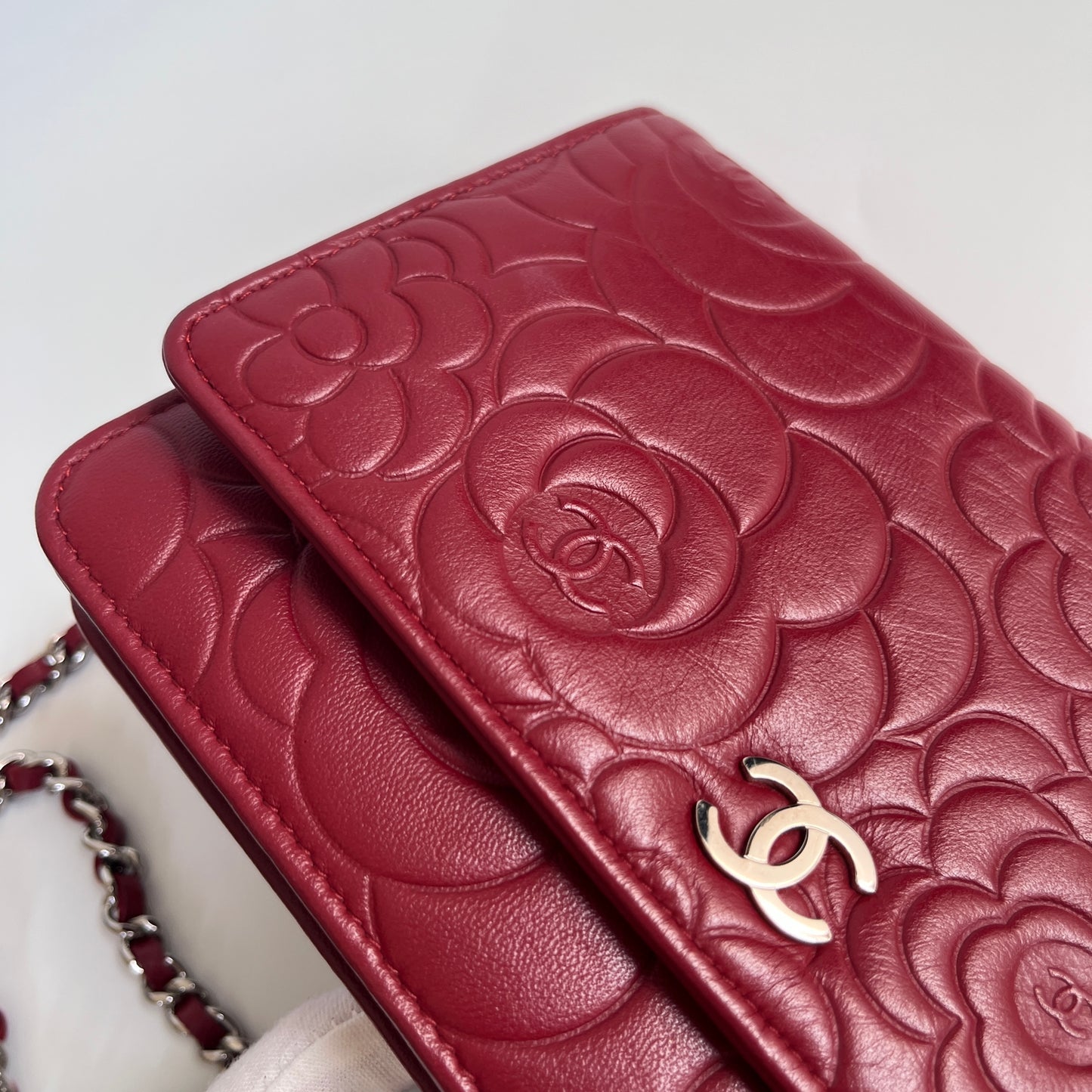 Chanel Red Camellia Lambskin Wallet On Chain