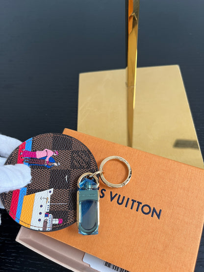 Louis Vuitton Damier Ebene Charm Keychain Holder