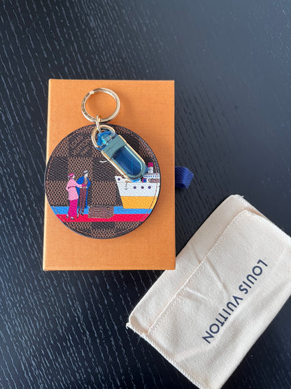Louis Vuitton Damier Ebene Charm Keychain Holder