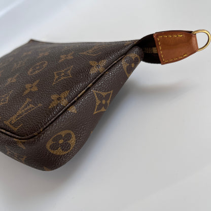 Louis Vuitton Vintage Monogram Pochette NO HANDLE/ STRAP