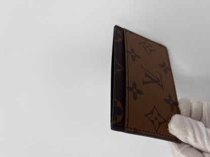 Louis Vuitton M69161 Monogram Reverse Card Case