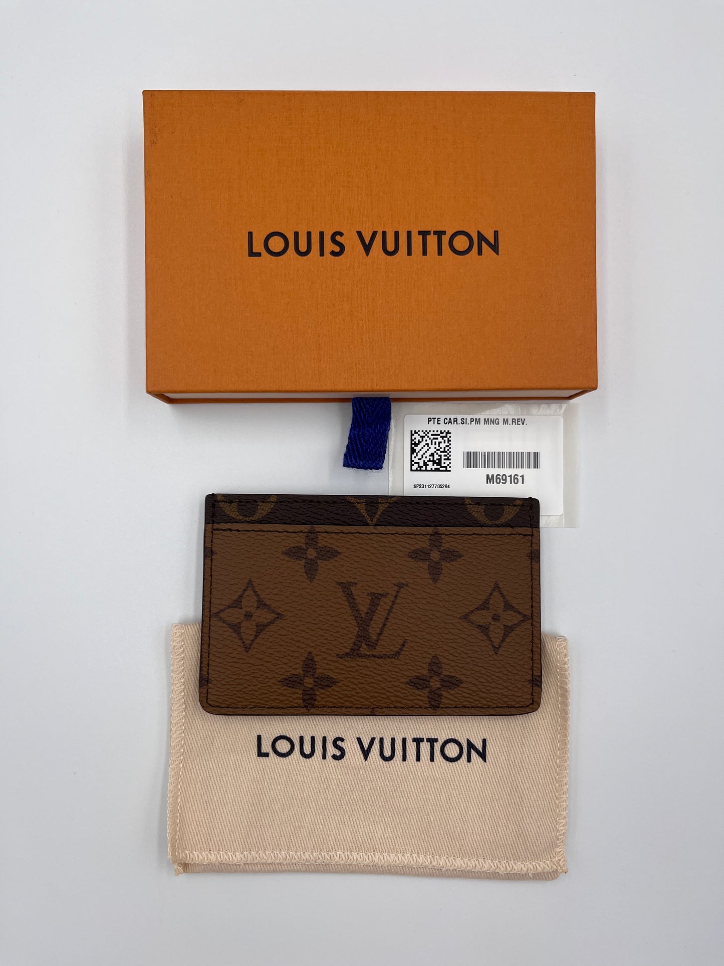 Louis Vuitton M69161 Monogram Reverse Card Case