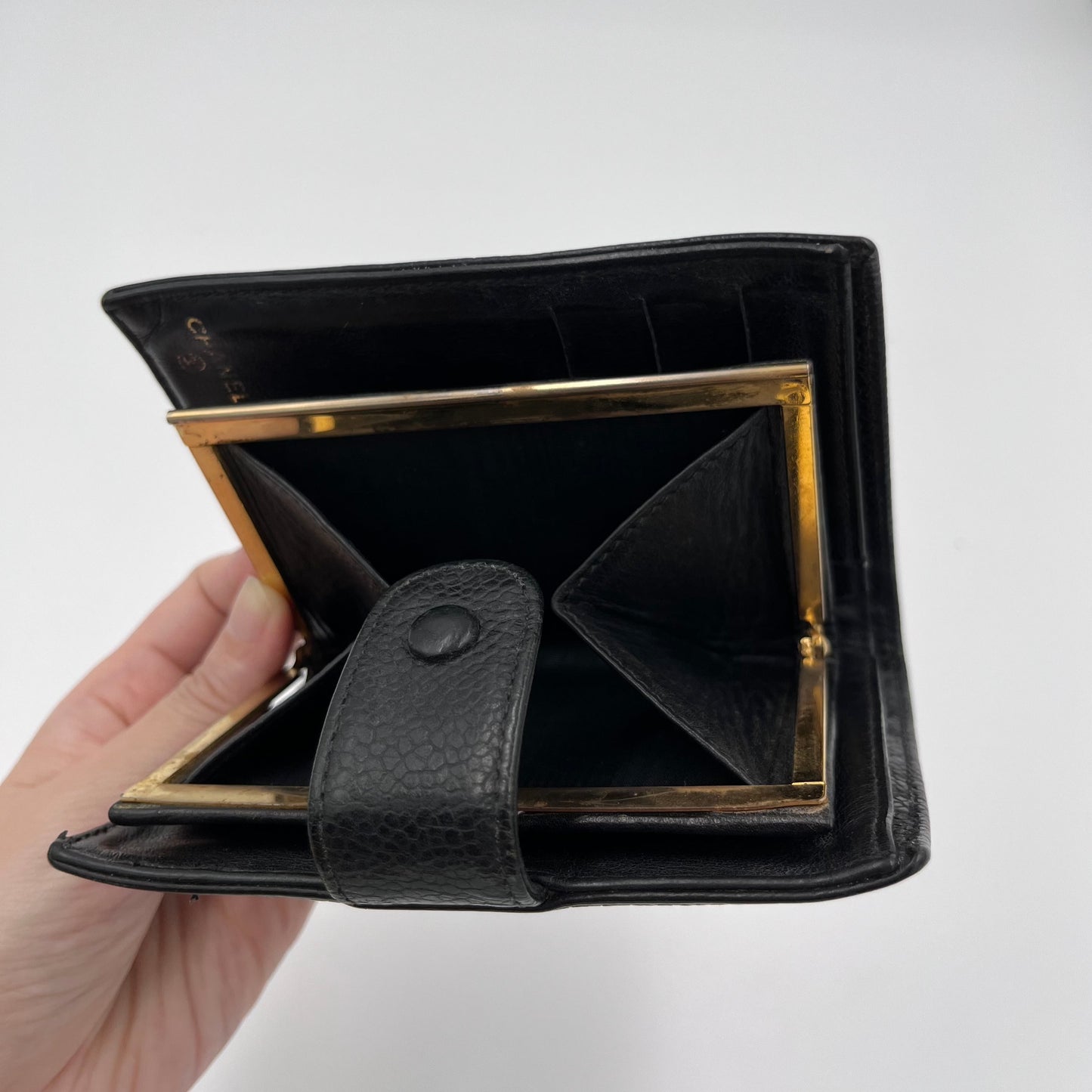 Chanel Vintage Bi-fold Caviar Wallet