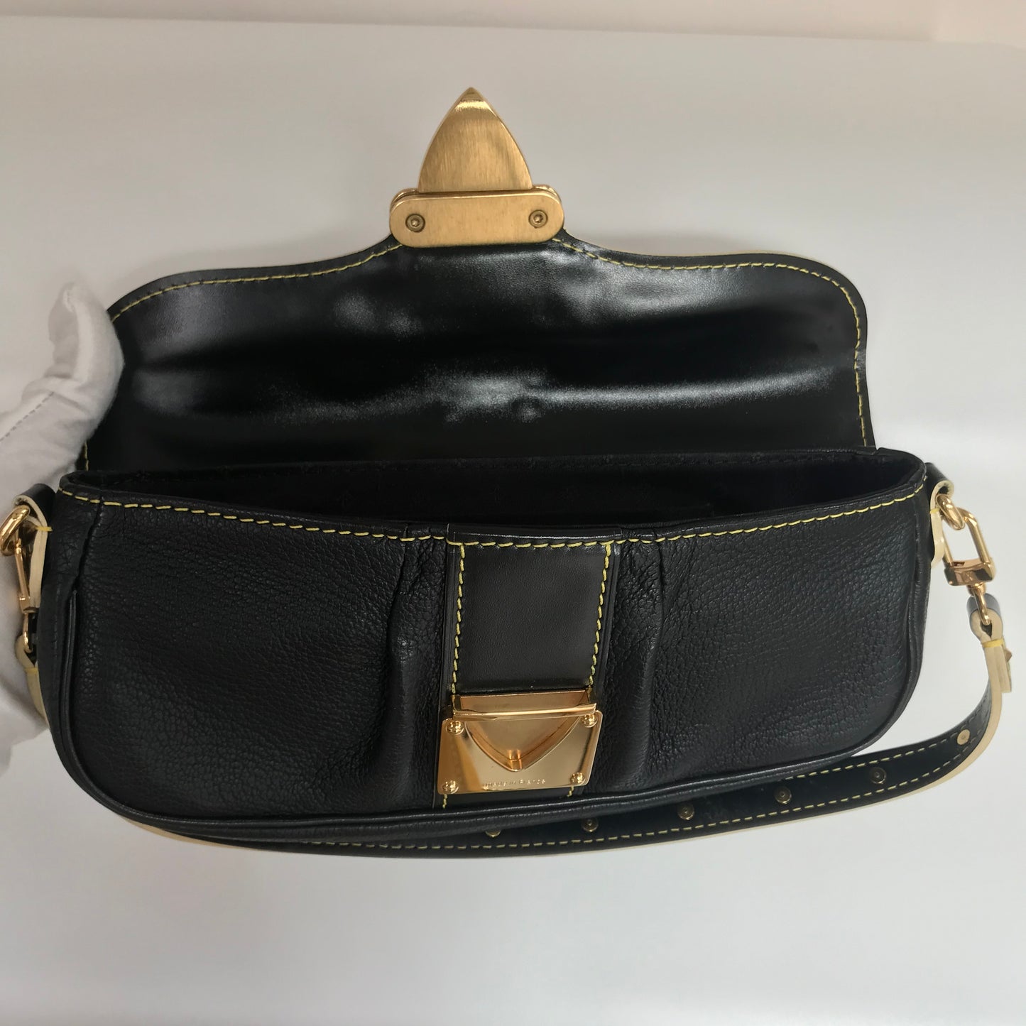 Louis Vuitton Black Suhali Le Precieux Pochette Clutch