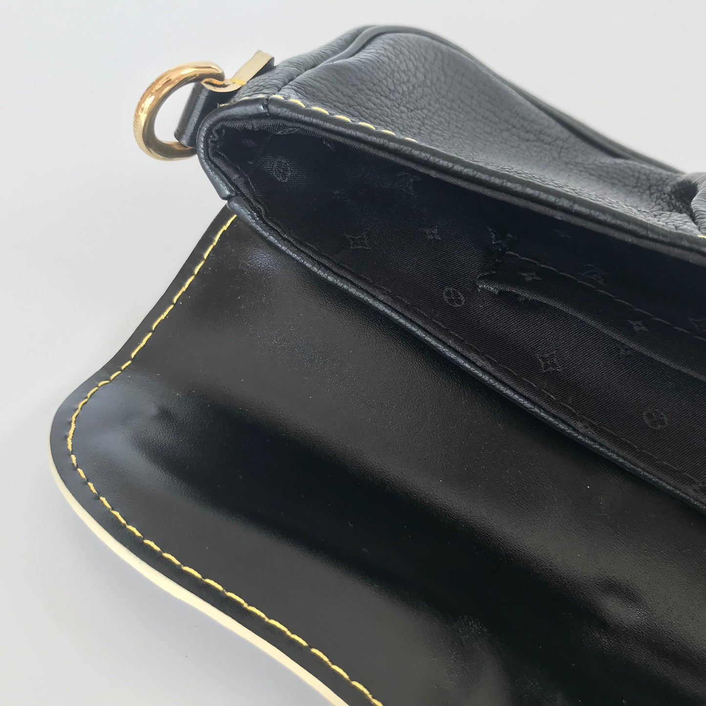 Louis Vuitton Black Suhali Le Precieux Pochette Clutch