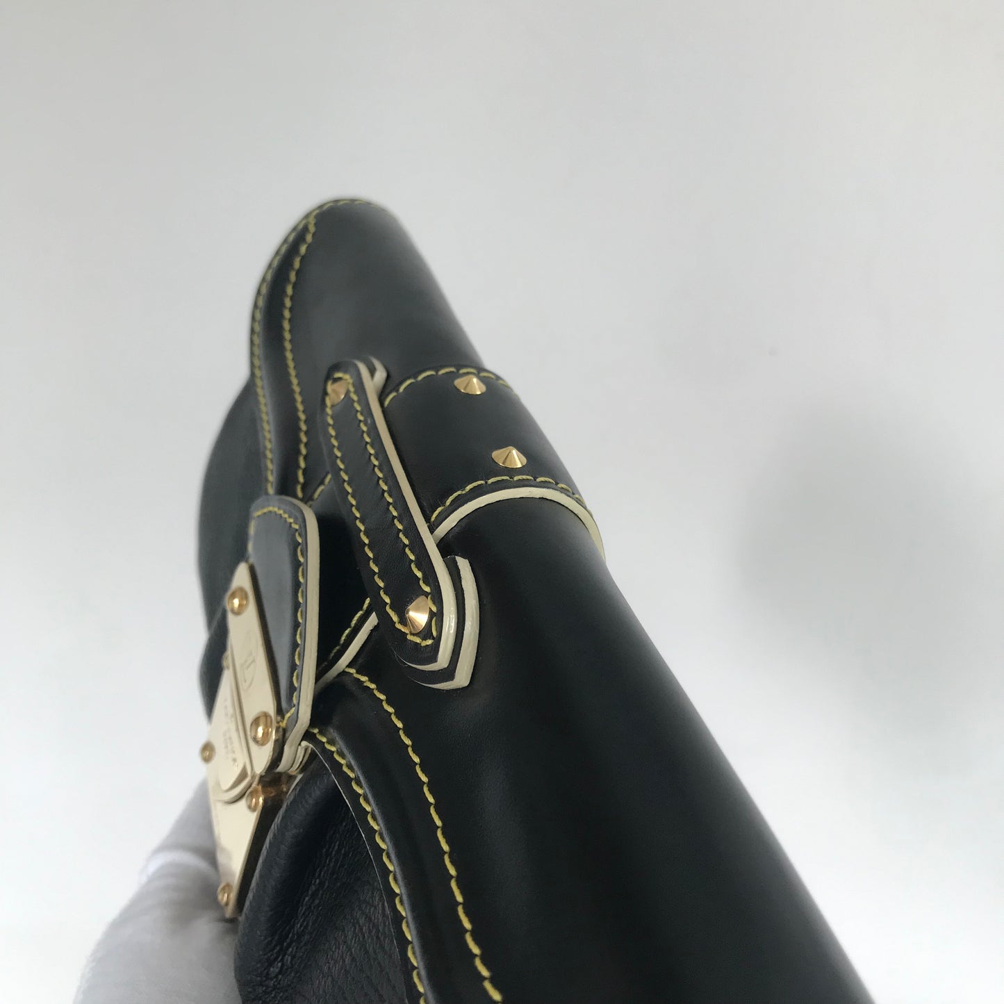 Louis Vuitton Black Suhali Le Precieux Pochette Clutch