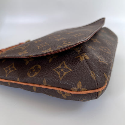 Louis Vuitton Musette Tango Shoulder Bag