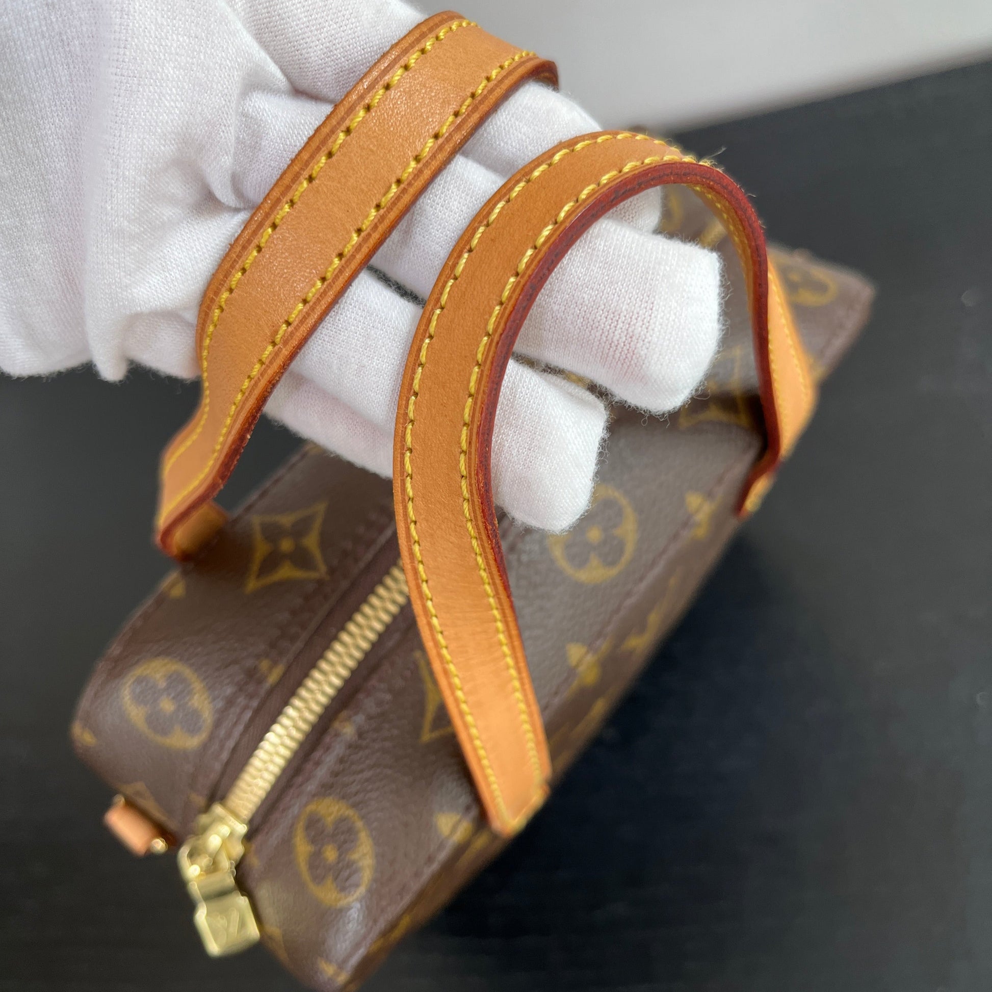 Louis Vuitton Vintage Spontini Monogram