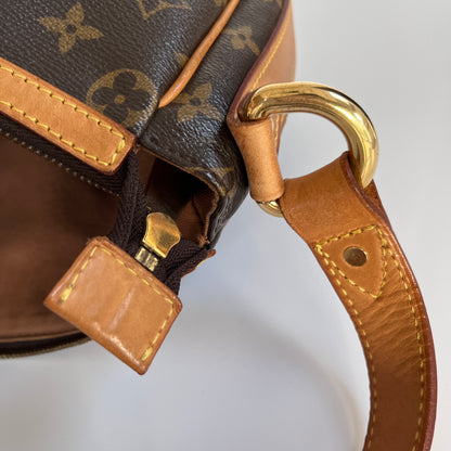 Louis Vuitton Vintage Tulum PM Shoulder Bag