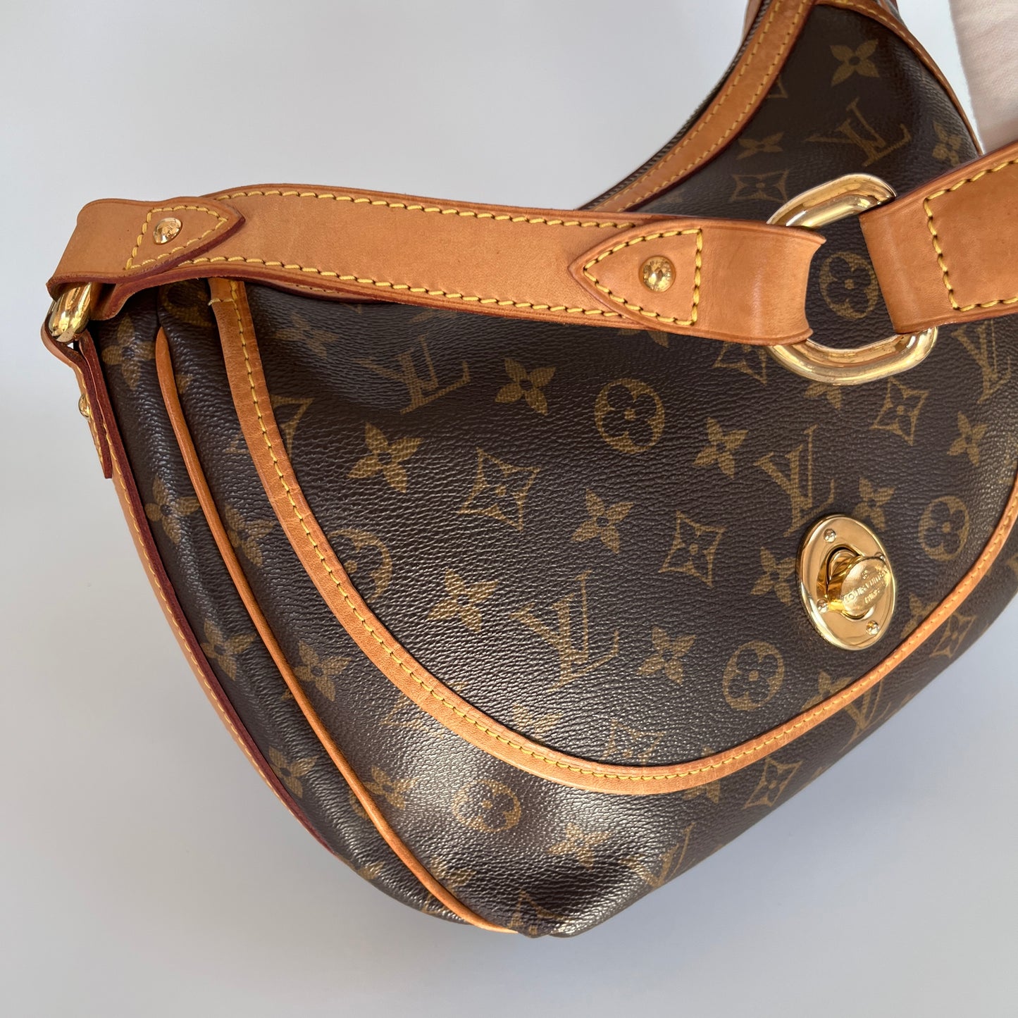 Louis Vuitton Vintage Tulum PM Shoulder Bag