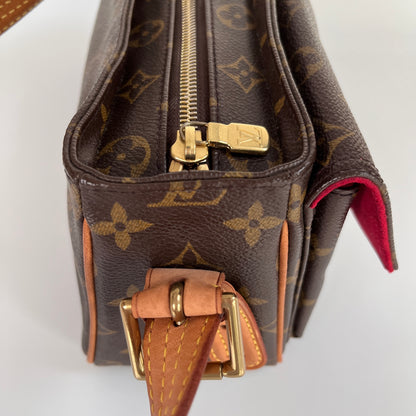 Louis Vuitton Vintage Viva Cite MM Shoulder Bag