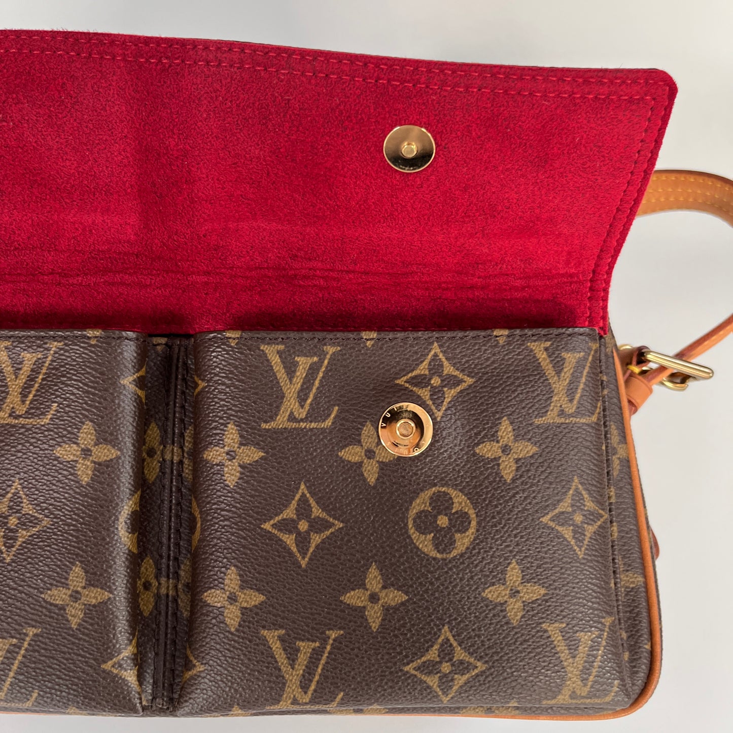 Louis Vuitton Vintage Viva Cite MM Shoulder Bag
