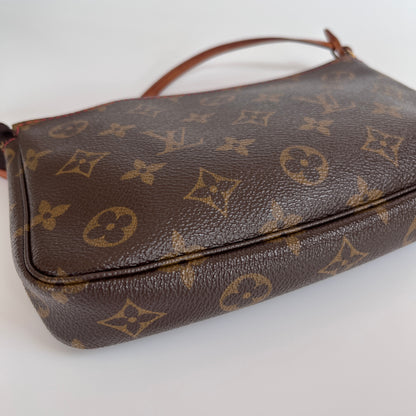 Louis Vuitton x Takashi Murakami Cherry Monogram Pochette