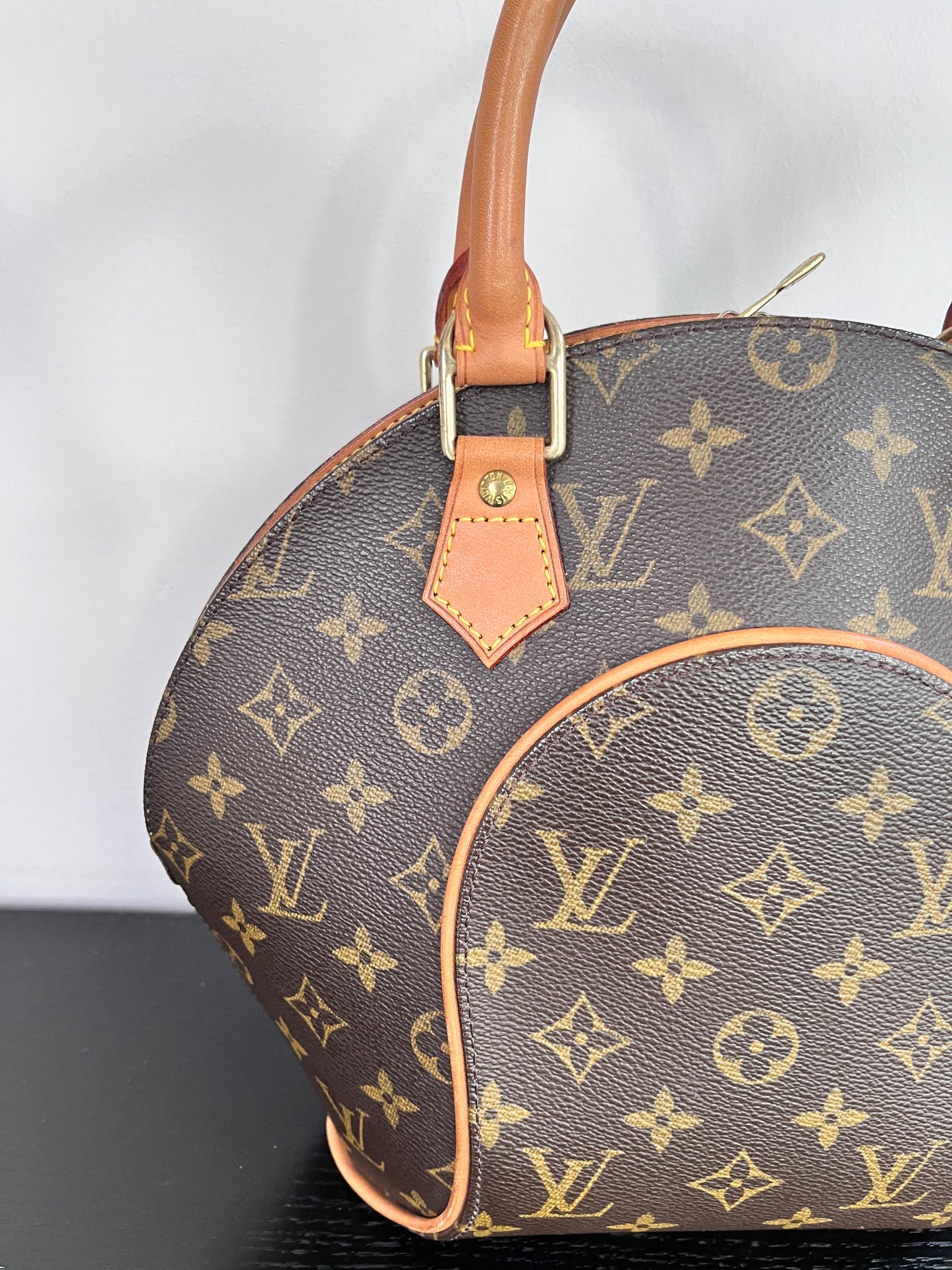 Louis Vuitton Vintage Ellipse PM Monogram Handbag