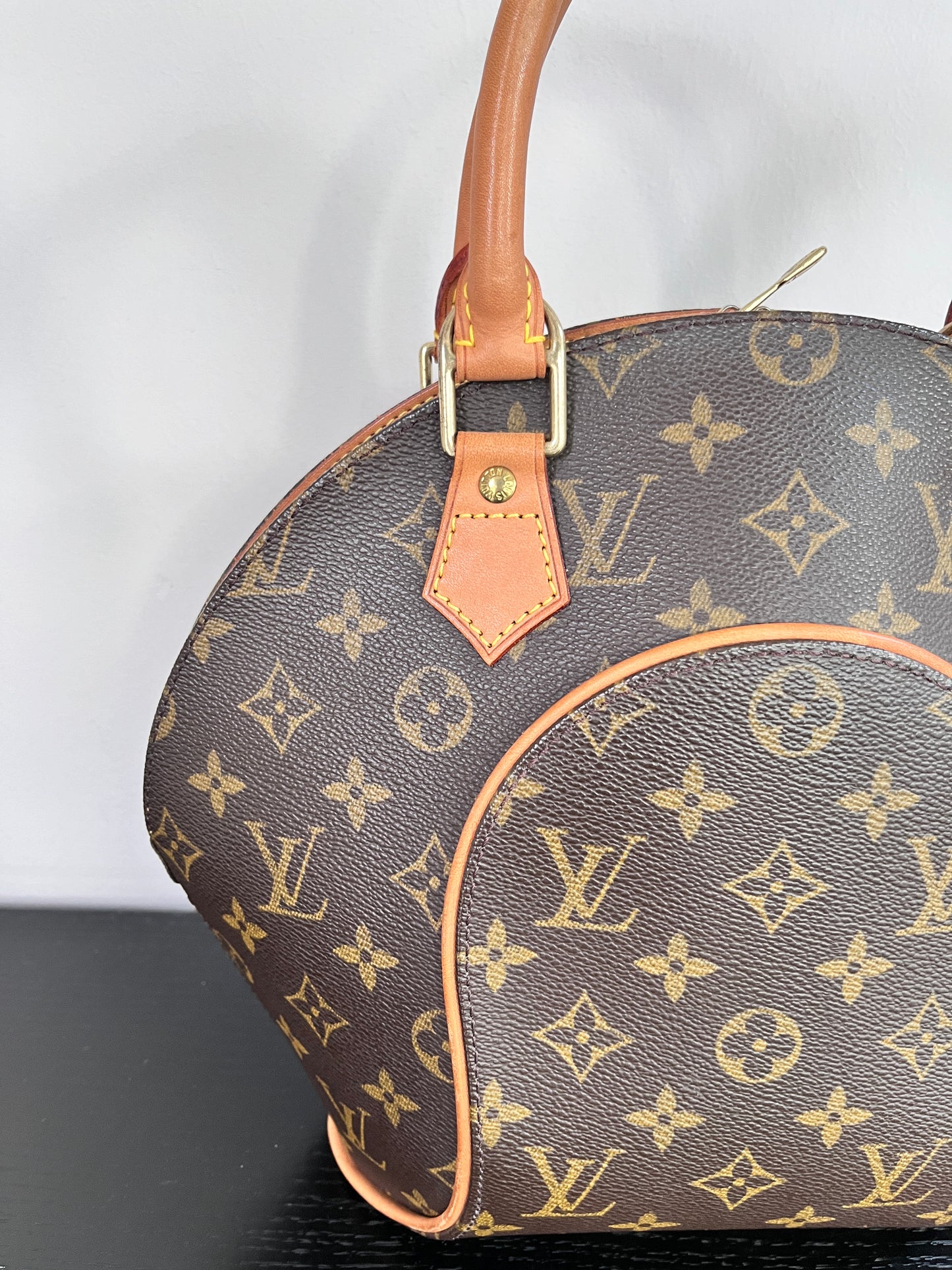 Louis Vuitton Vintage Ellipse PM Monogram Handbag