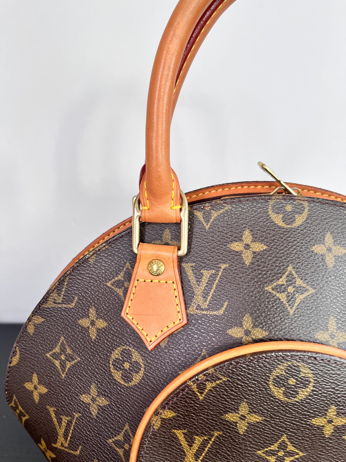 Louis Vuitton Vintage Ellipse PM Monogram Handbag