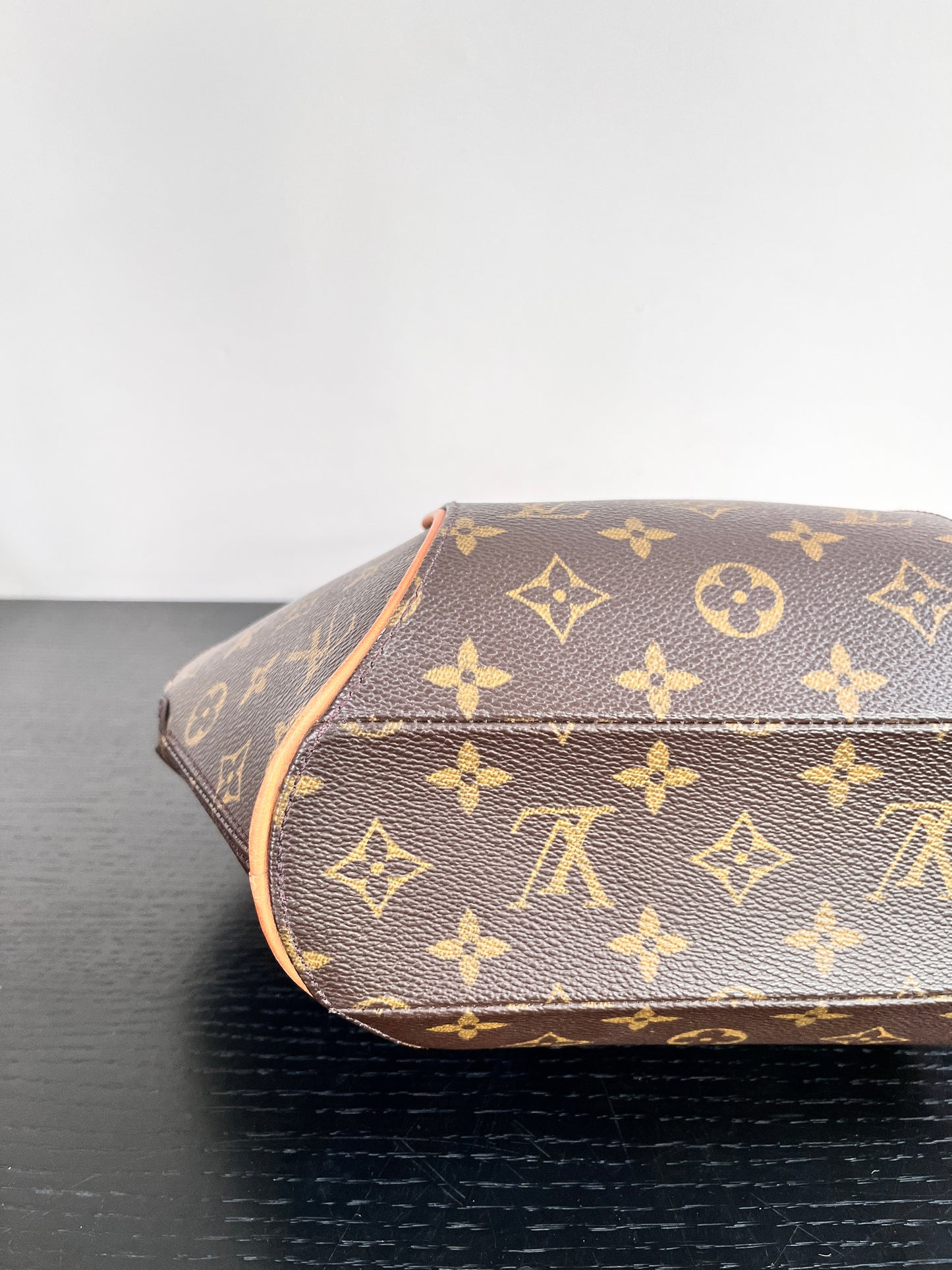 Louis Vuitton Vintage Ellipse PM Monogram Handbag