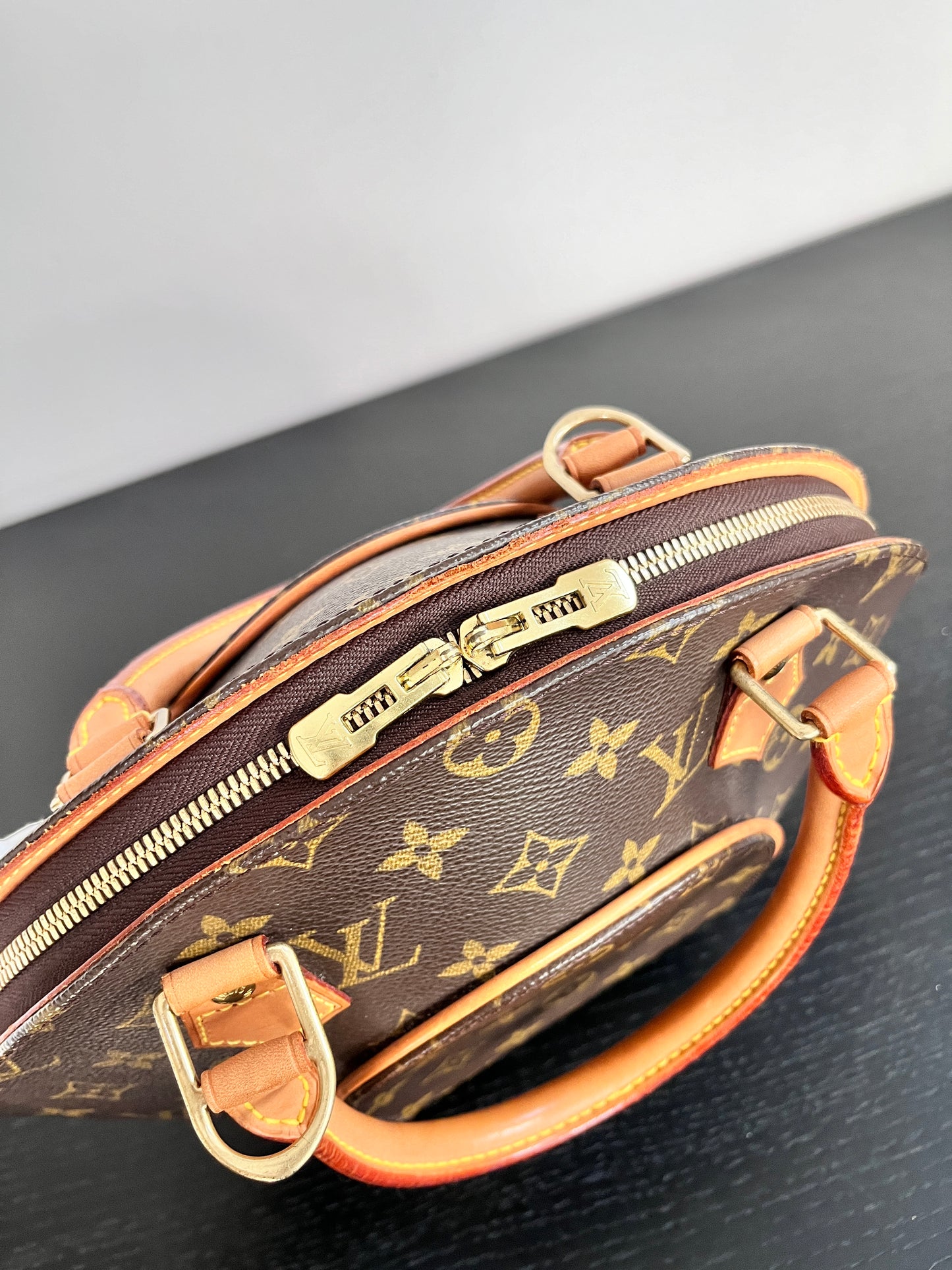 Louis Vuitton Vintage Ellipse PM Monogram Handbag