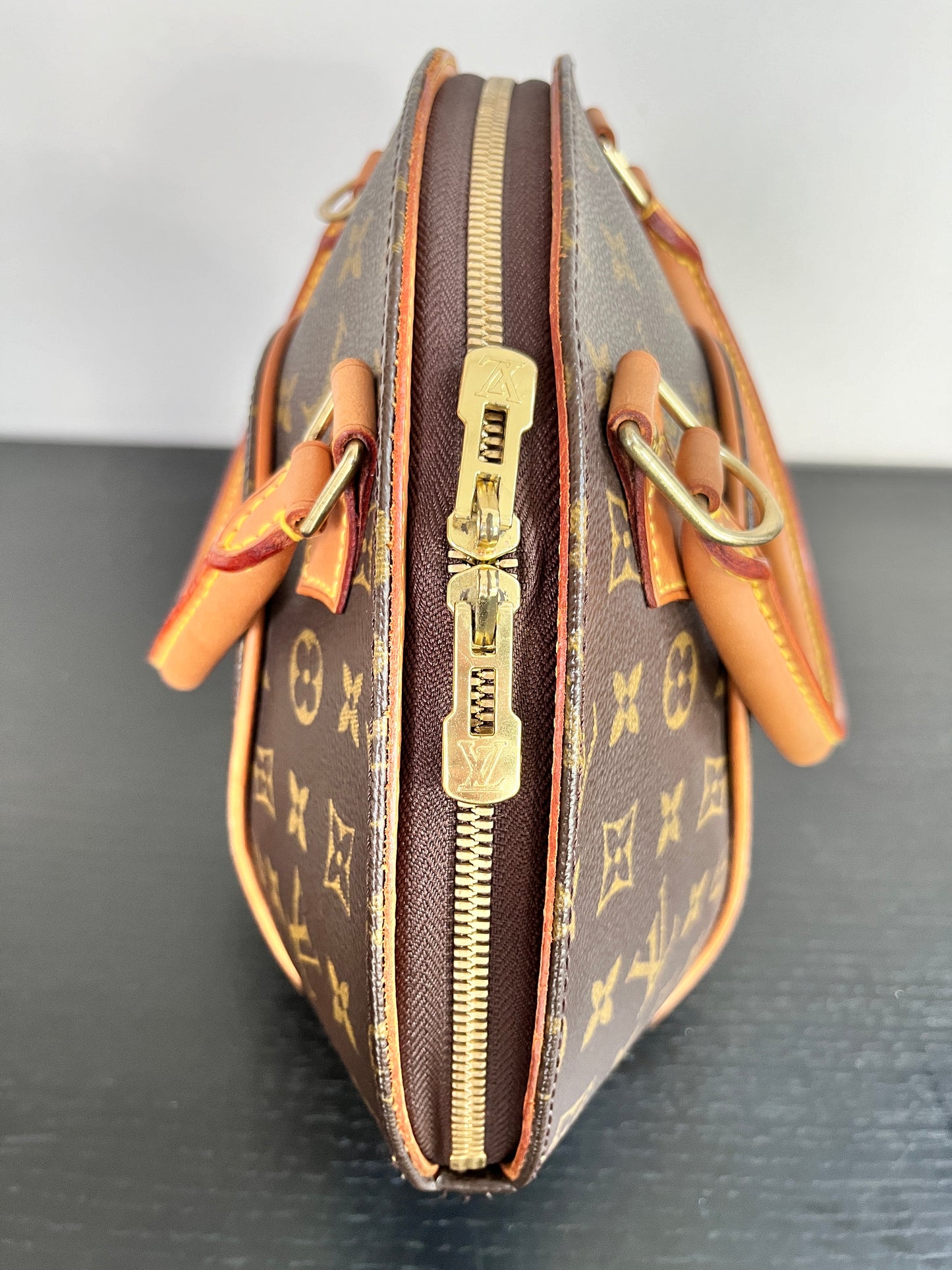 Louis Vuitton Vintage Ellipse PM Monogram Handbag