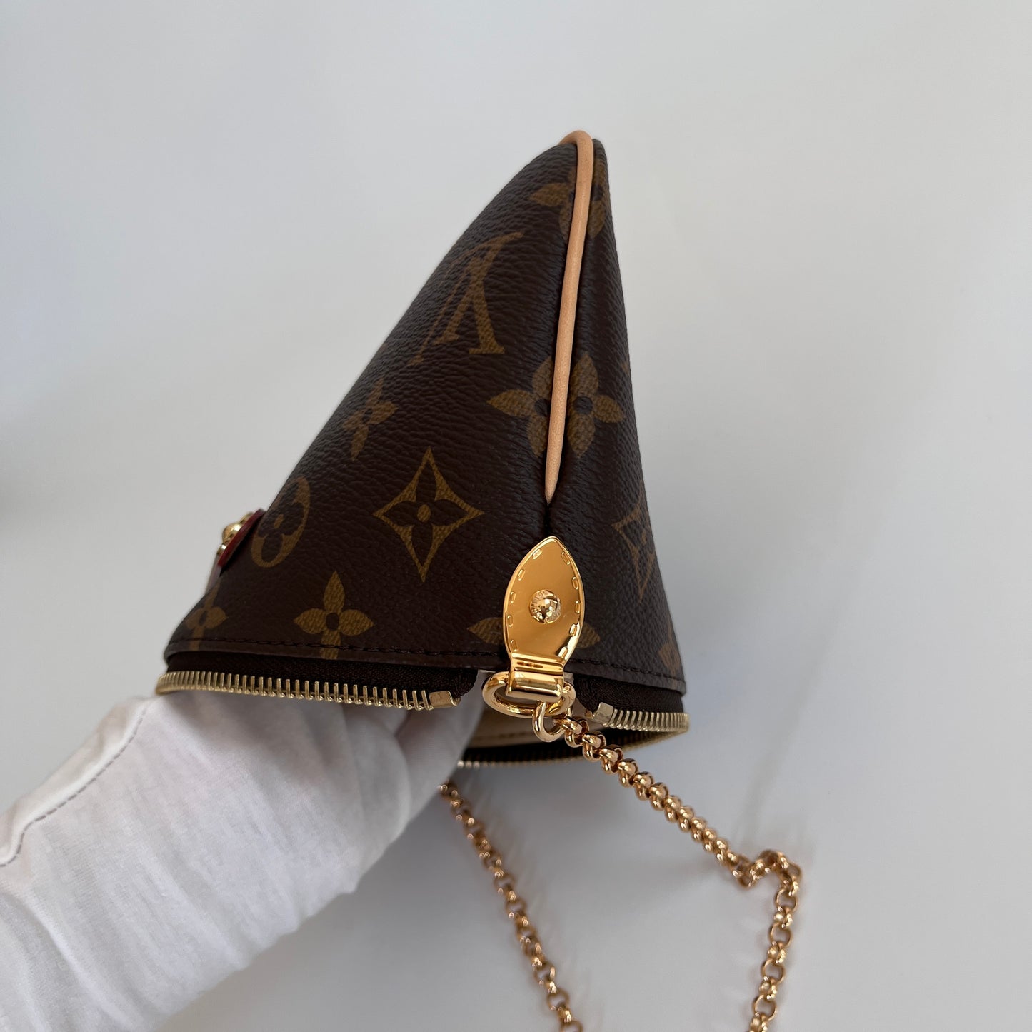 Louis Vuitton Milla MM Monogram Clutch