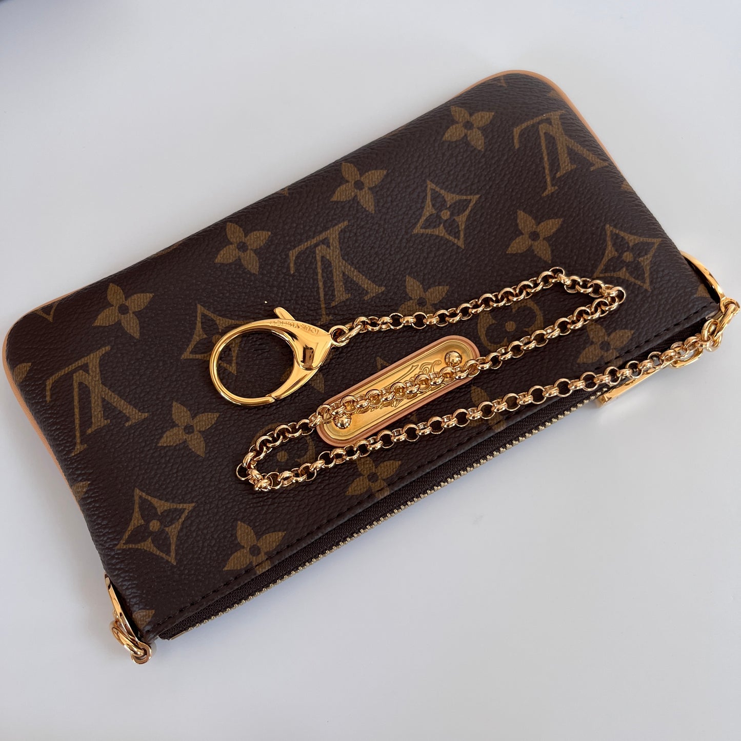 Louis Vuitton Milla MM Monogram Clutch