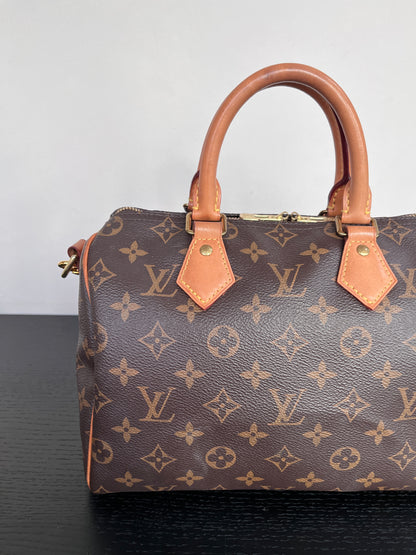 Louis Vuitton Speedy Bandoulière 25 Monogram WITHOUT LOCK & KEYS