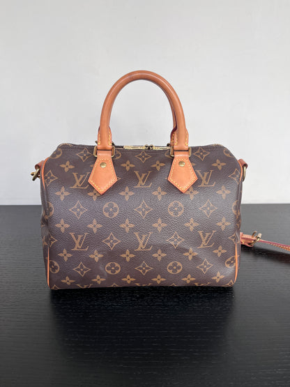 Louis Vuitton Speedy Bandoulière 25 Monogram WITHOUT LOCK & KEYS