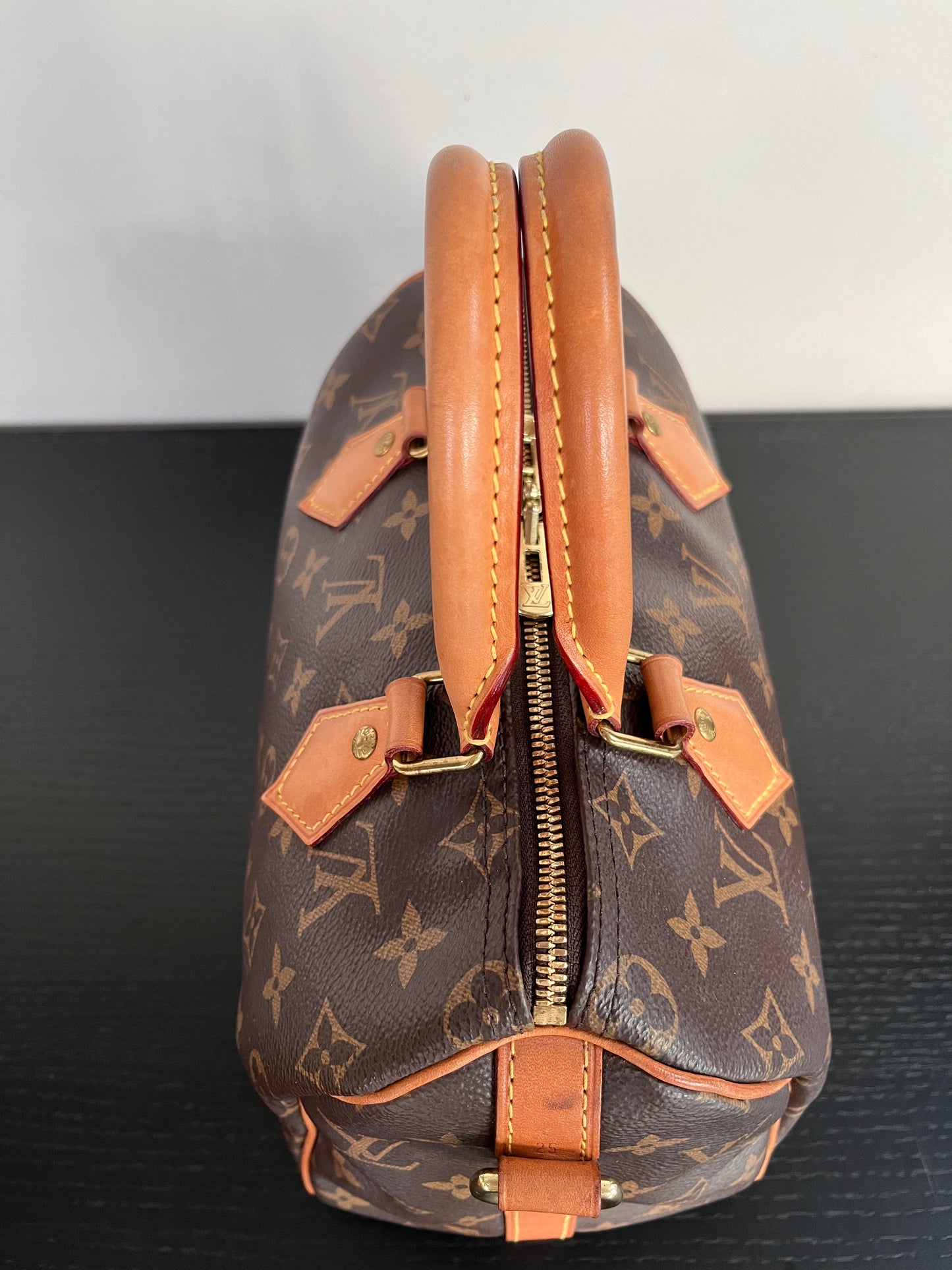 Louis Vuitton Speedy Bandoulière 25 Monogram WITHOUT LOCK & KEYS