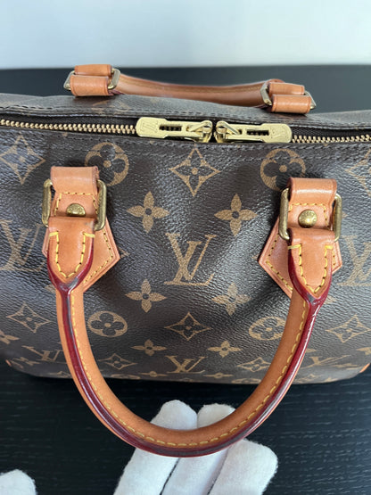 Louis Vuitton Speedy Bandoulière 25 Monogram WITHOUT LOCK & KEYS