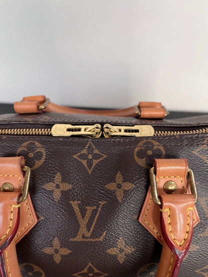 Louis Vuitton Speedy Bandoulière 25 Monogram WITHOUT LOCK & KEYS