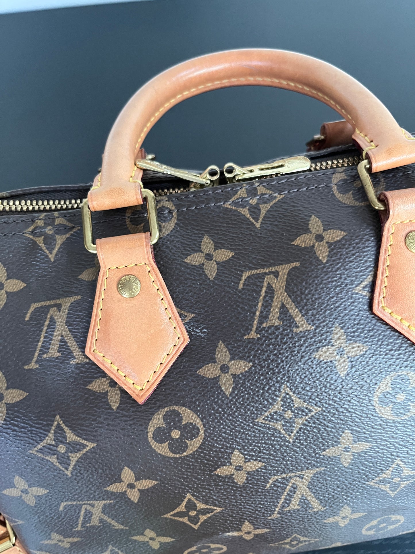 Louis Vuitton Speedy Bandoulière 25 Monogram WITHOUT LOCK & KEYS