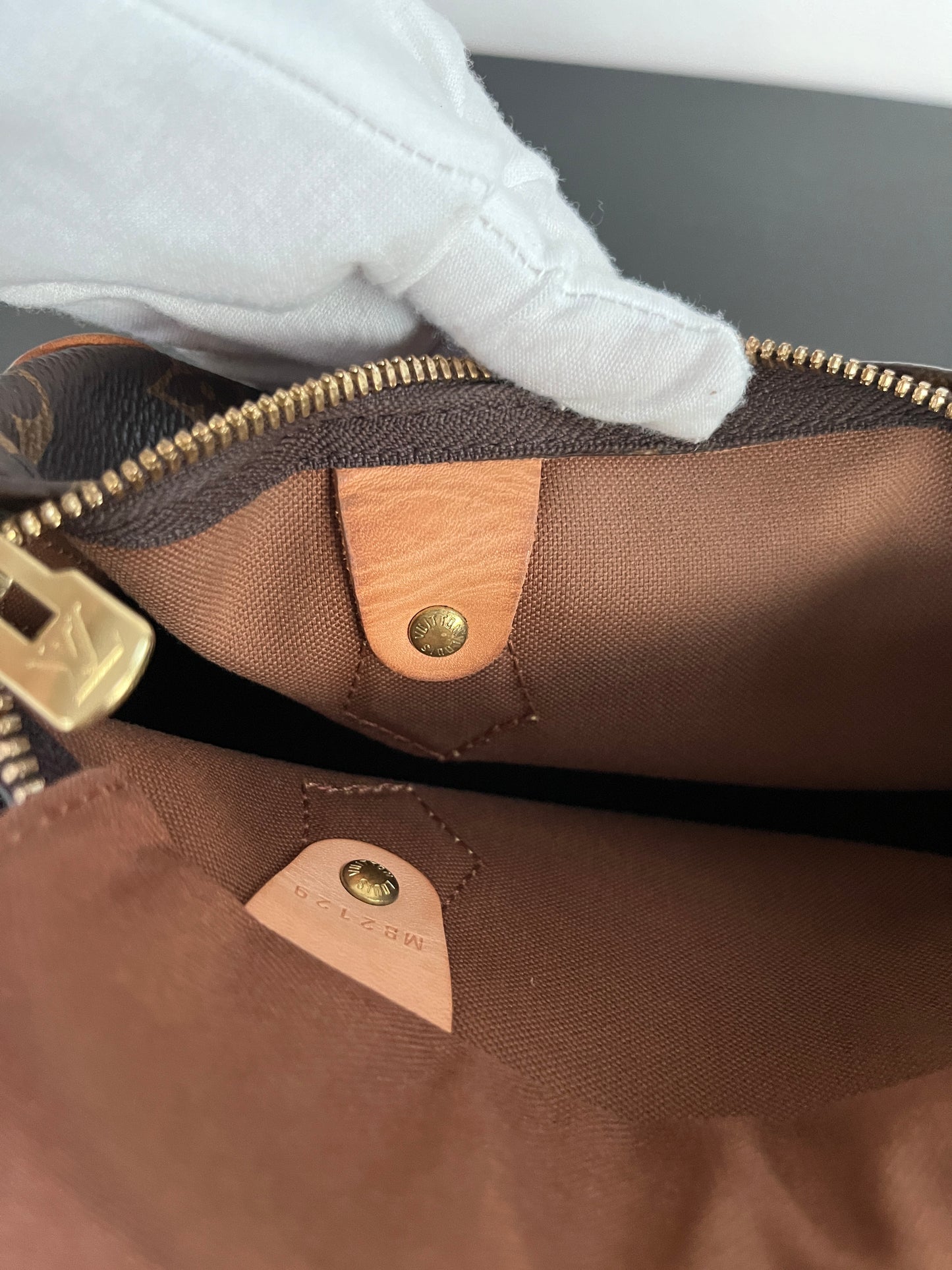 Louis Vuitton Speedy Bandoulière 25 Monogram WITHOUT LOCK & KEYS