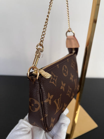 Louis Vuitton Monogram Mini Pochette Accessoires