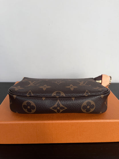 Louis Vuitton Monogram Mini Pochette Accessoires