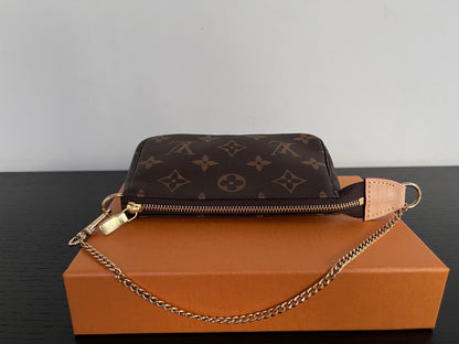 Louis Vuitton Monogram Mini Pochette Accessoires