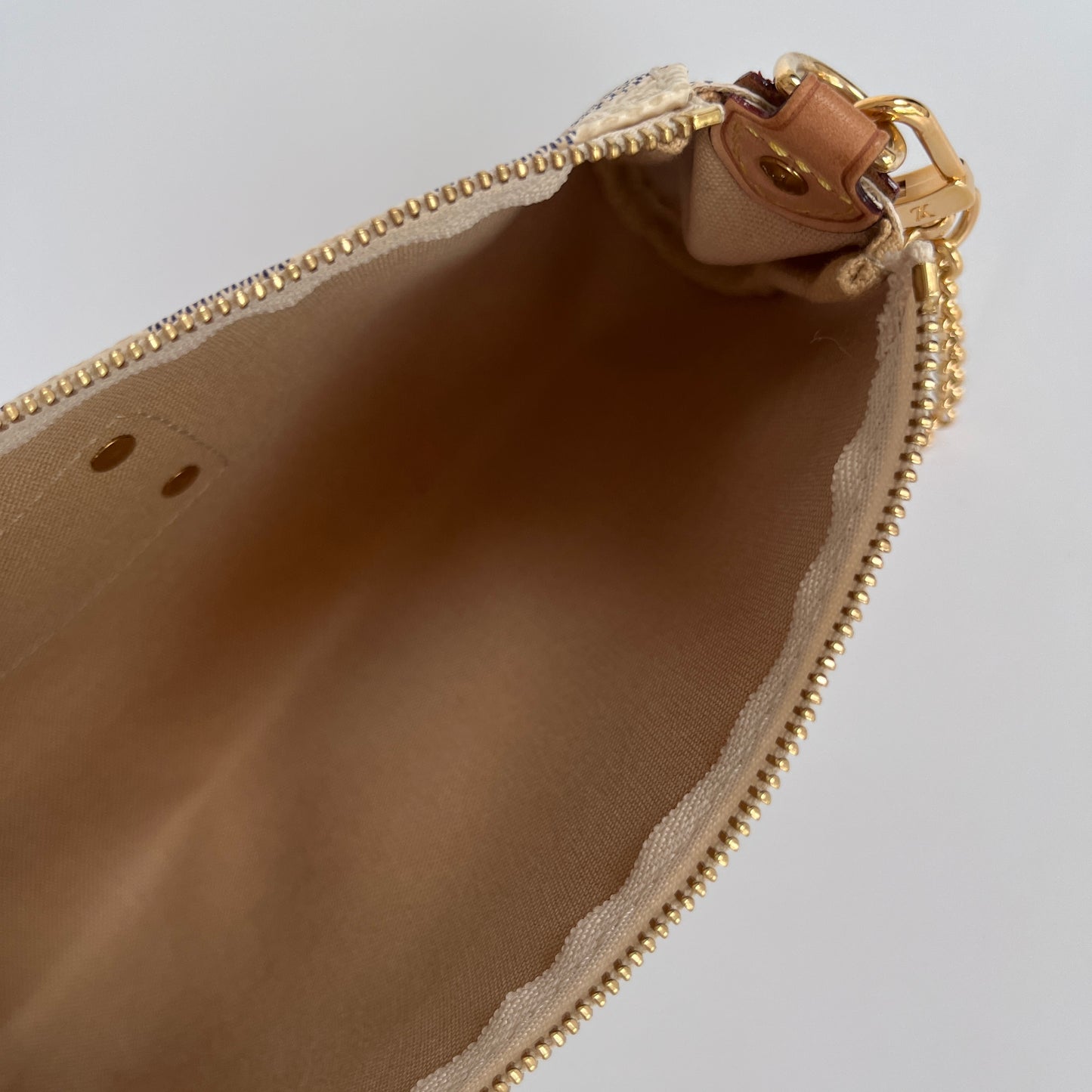 Louis Vuitton Eva PM Damier Azur Clutch