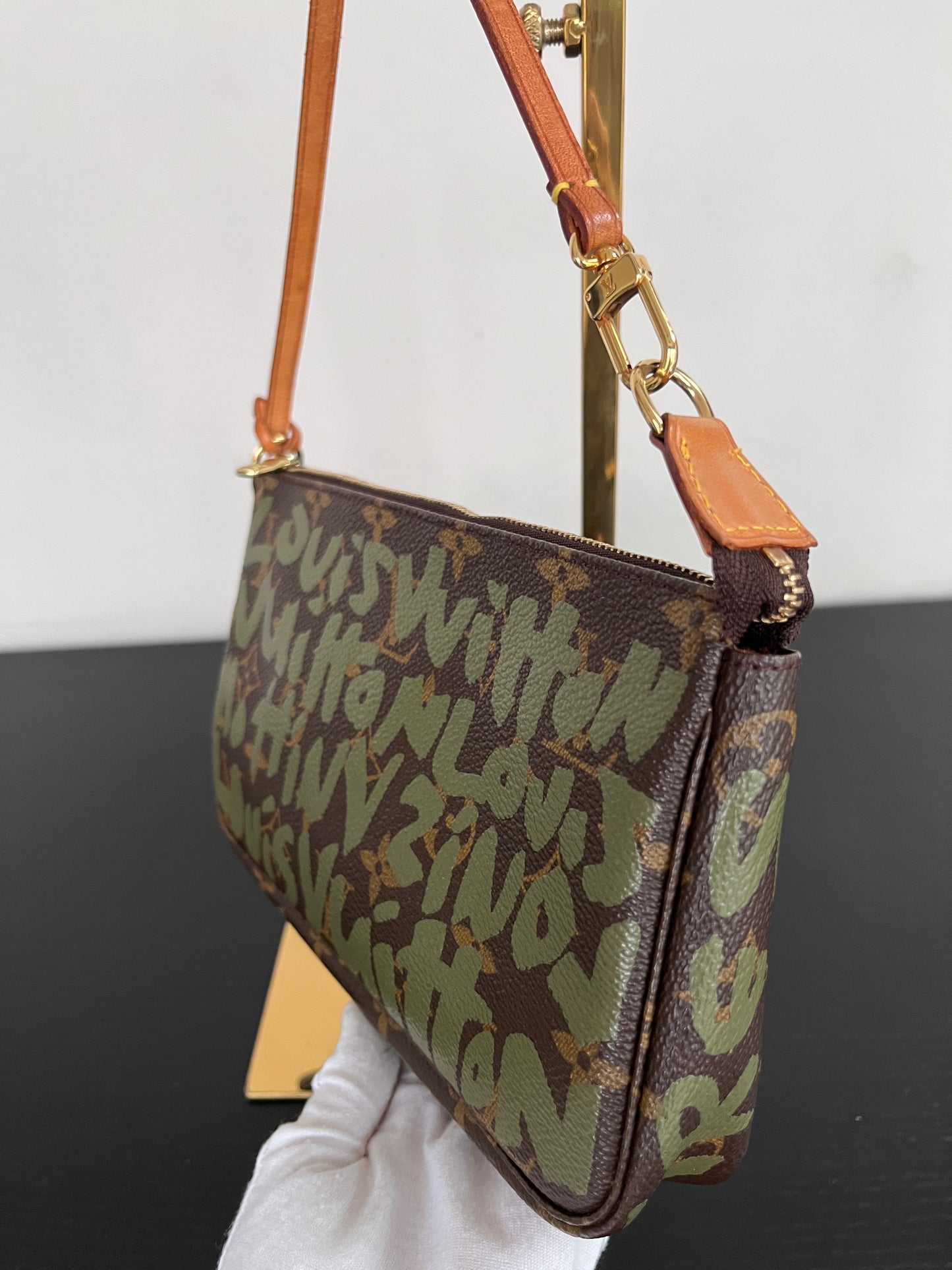 Louis Vuitton x Stephen Sprouse Kaki Monogram Graffiti Pochette
