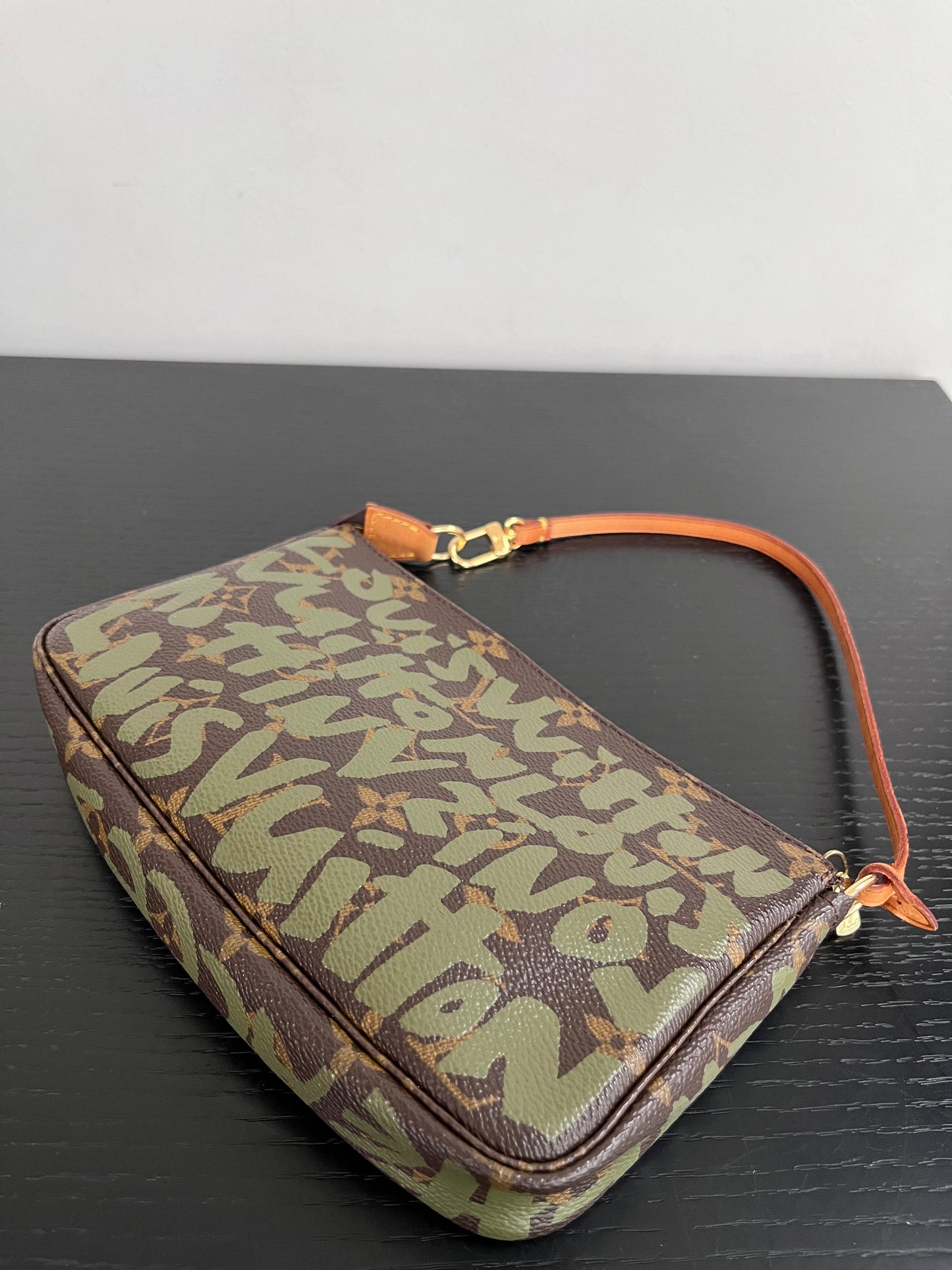 Louis Vuitton x Stephen Sprouse Kaki Monogram Graffiti Pochette