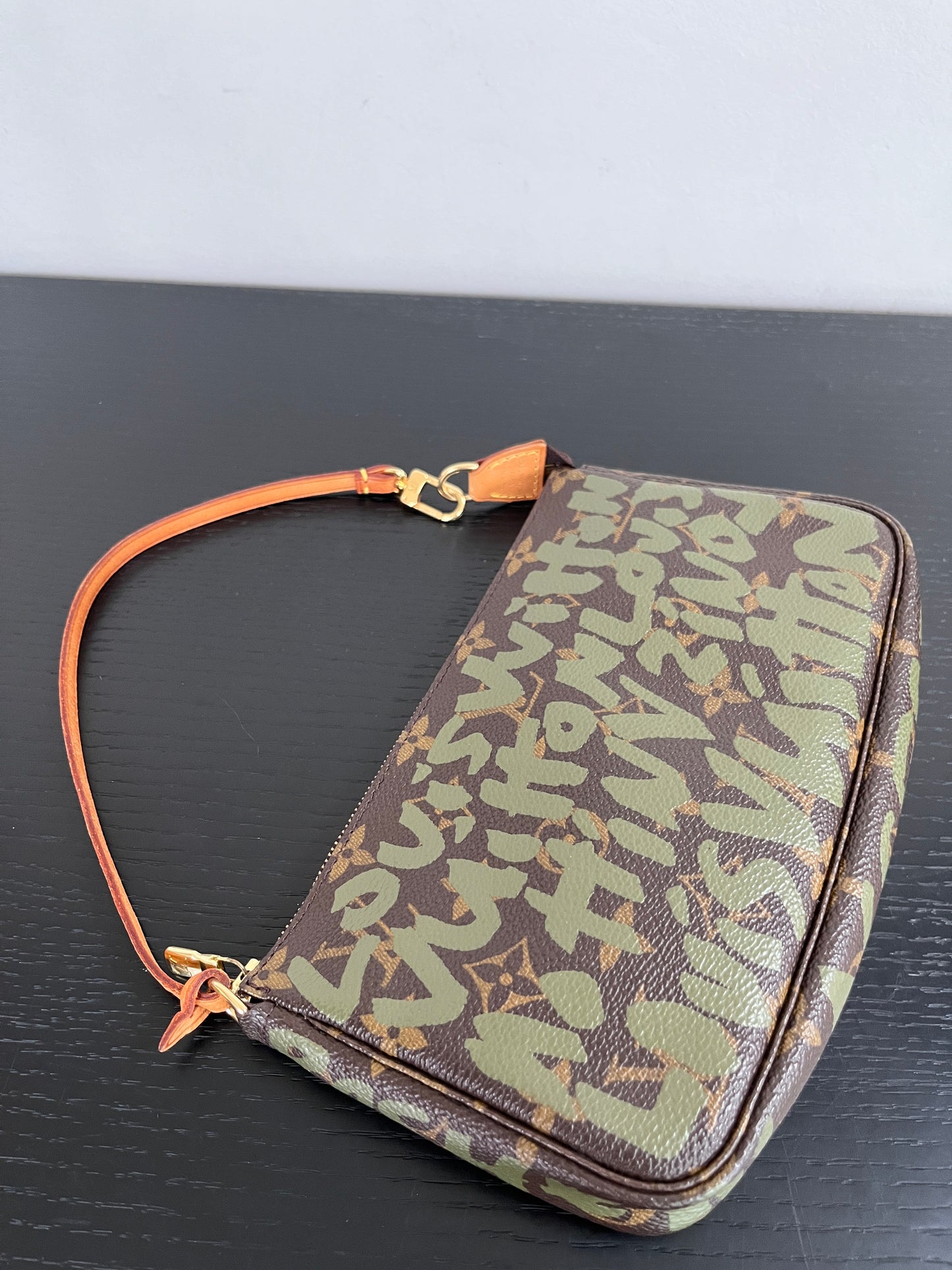 Louis Vuitton x Stephen Sprouse Kaki Monogram Graffiti Pochette