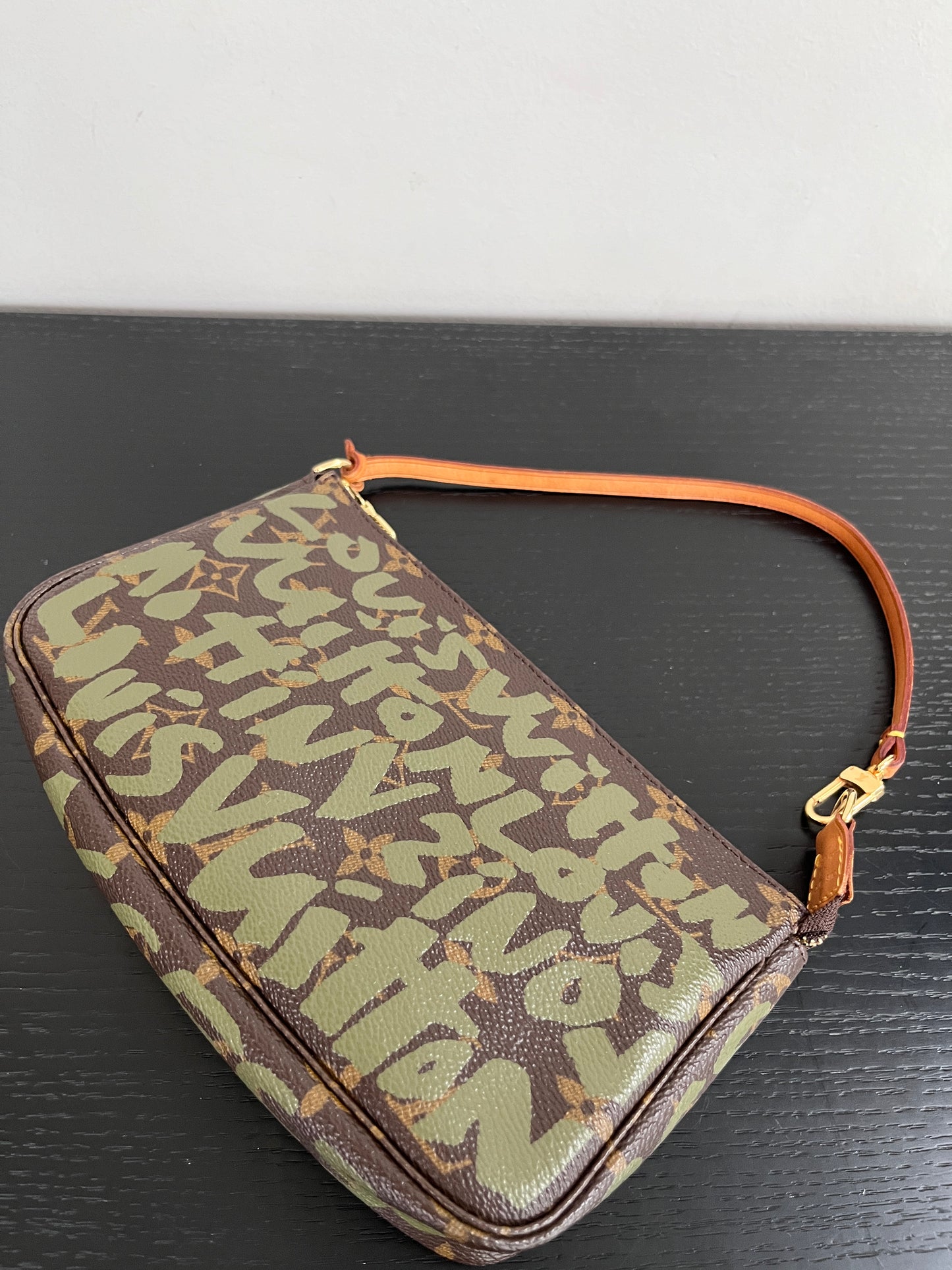 Louis Vuitton x Stephen Sprouse Kaki Monogram Graffiti Pochette