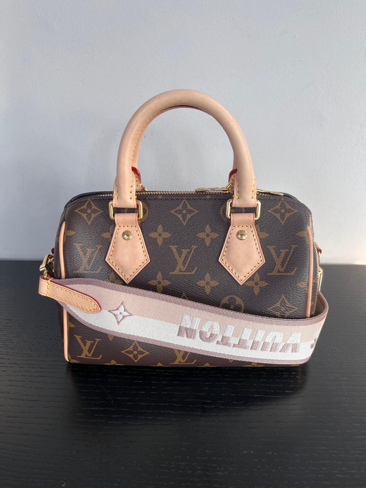 Louis Vuitton Speedy Bandoulière 20 Monogram NO LOCK & KEYS