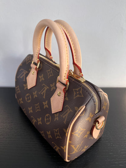 Louis Vuitton Speedy Bandoulière 20 Monogram NO LOCK & KEYS