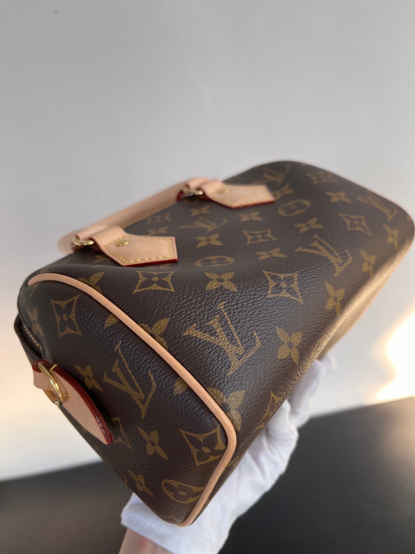 Louis Vuitton Speedy Bandoulière 20 Monogram NO LOCK & KEYS