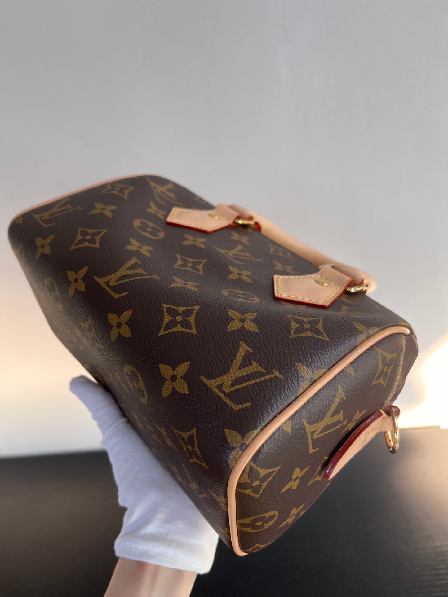 Louis Vuitton Speedy Bandoulière 20 Monogram NO LOCK & KEYS