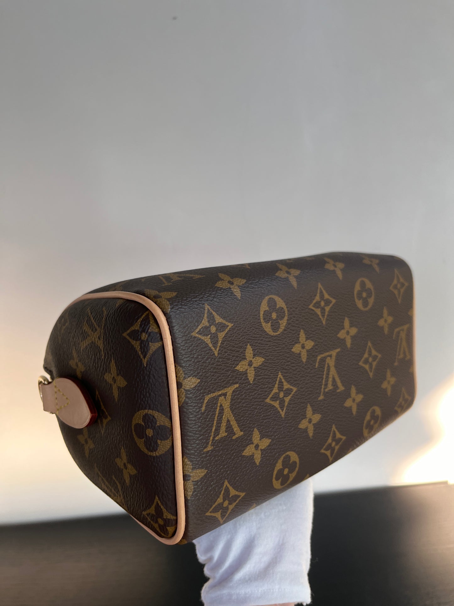 Louis Vuitton Speedy Bandoulière 20 Monogram NO LOCK & KEYS