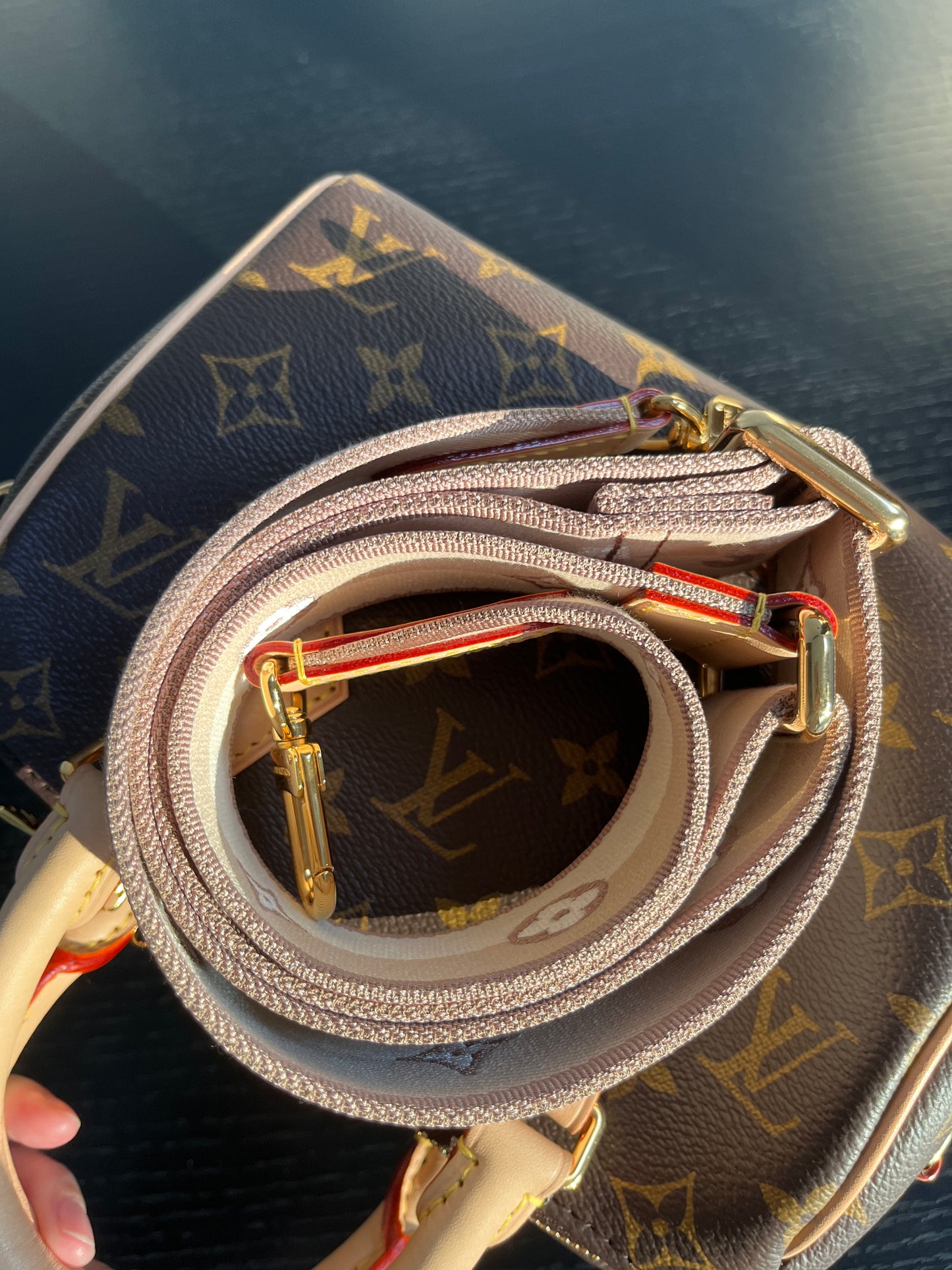 Louis Vuitton Speedy Bandoulière 20 Monogram NO LOCK & KEYS