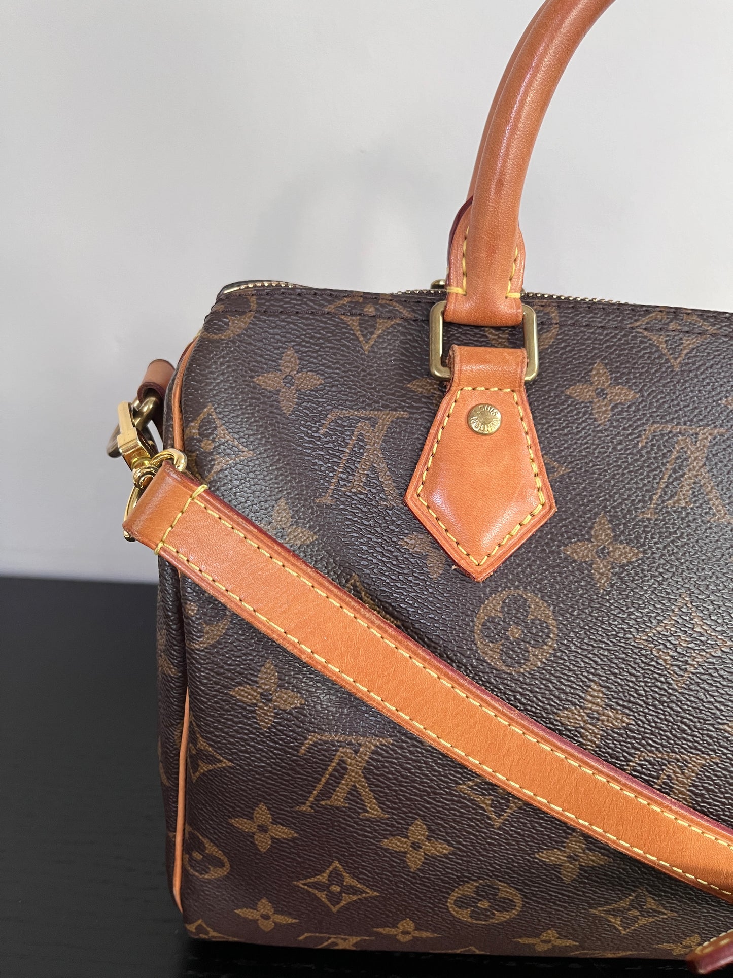 Louis Vuitton Speedy Bandoulière 25 Monogram Microchipped