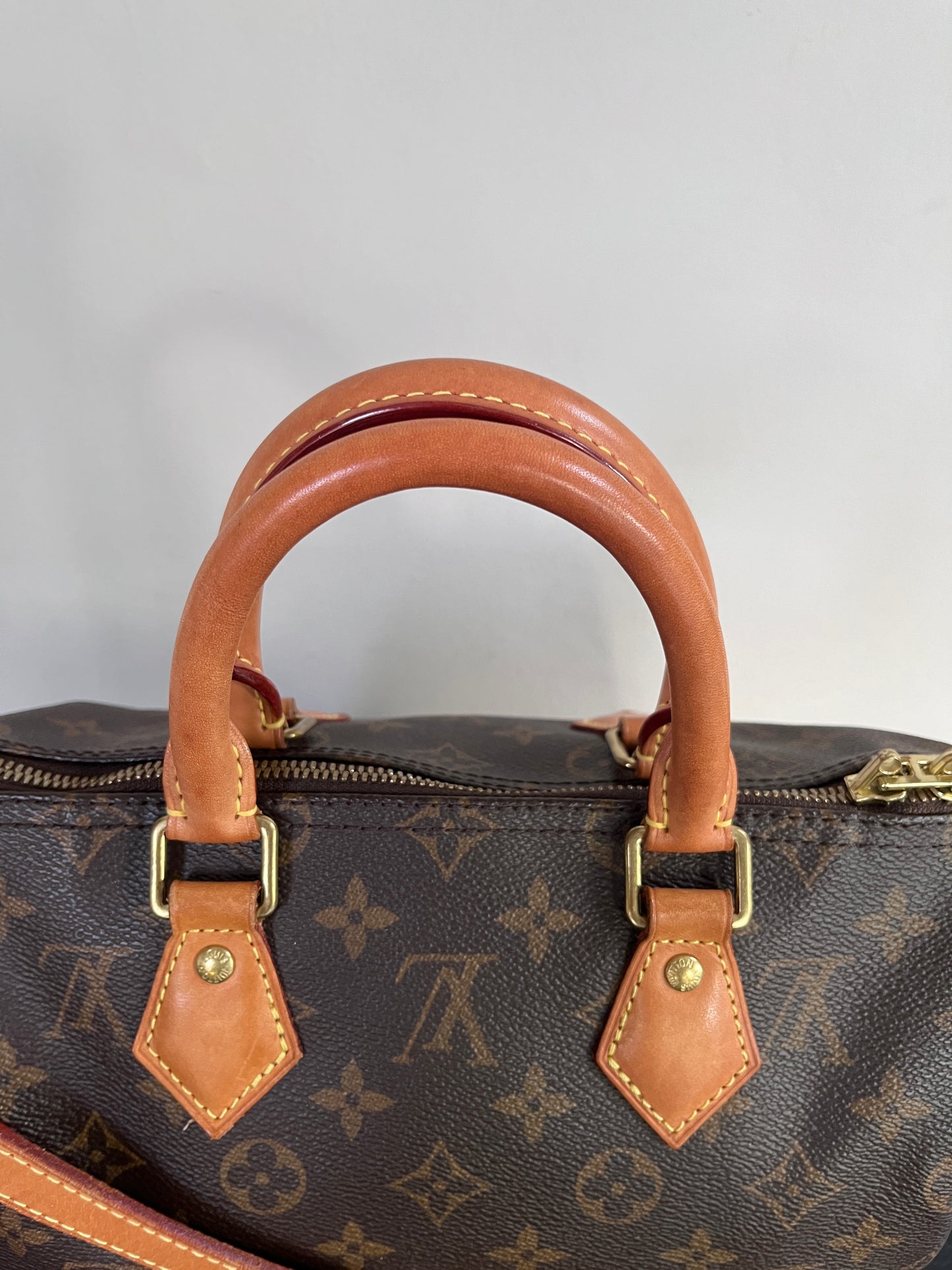 Louis Vuitton Speedy Bandoulière 25 Monogram Microchipped