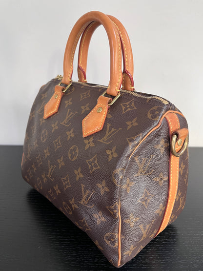 Louis Vuitton Speedy Bandoulière 25 Monogram Microchipped